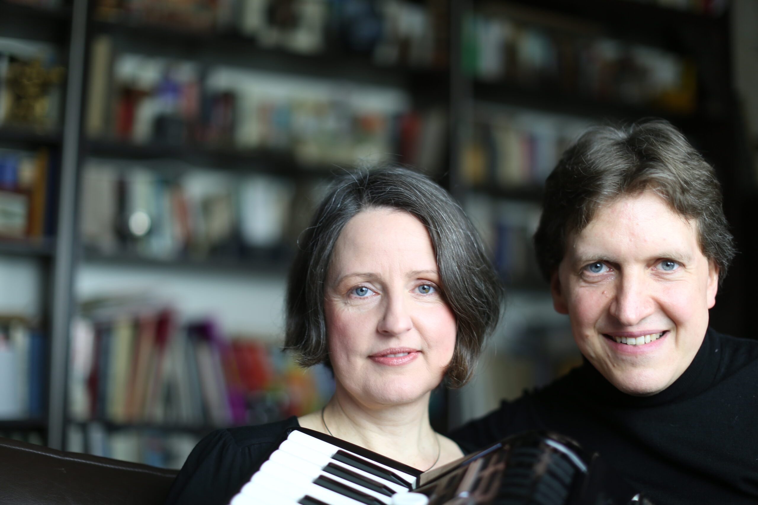 Read more about the article Eine welttextmusikalische Entdeckungsreise in der Versöhnungskirche – 12. November